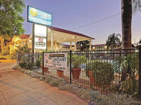 Comfort Inn Blue Lagoon Sails Restaurant - Sails Restaurant Closed Until Further Notice - Travel Agents 1