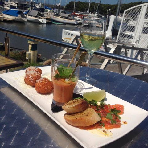 Queensland Cruising Yacht Club - Cruises Travel 0