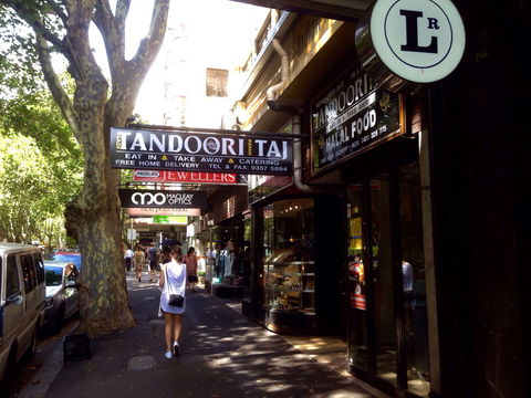Sadi Tandoori Taj Indian Takeaway And Restaurant - Cruises Travel 0