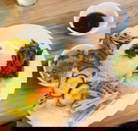 Chilli 'n' Chive - Travel Agents