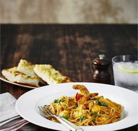 Pizzeria Bellucci - La Piazza - Tourism Guide