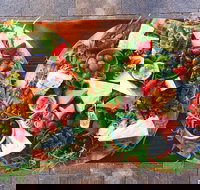 Rusti Fig - Tourism Guide