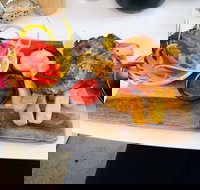 Mister Hoffman - Travel Search