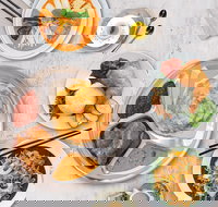 DJ's Diner - Travel Agents