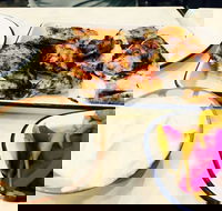 Don Louie's - Travel Search