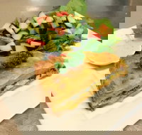 The Walnut Restaurant and Lounge Bar - Travel Agents