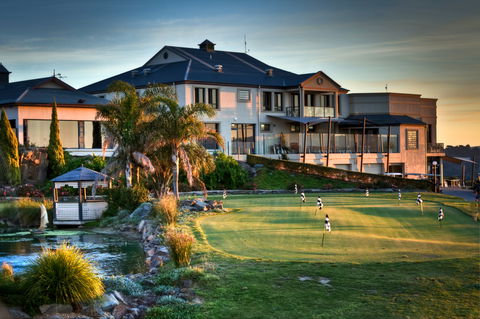 Baudins Restaurant At McCracken Country Club - Travel Search 0