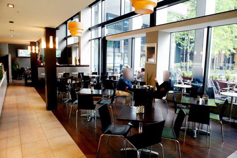 Pellaroma - Travel Search 0