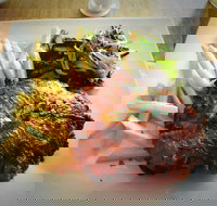 Browns Corner Hotel - Travel Search