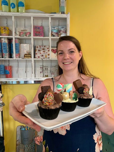Little Mode Cupcakery - Cruises Travel 0