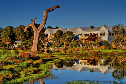 The Minya Vineyard & Winery - Travel Agents 0
