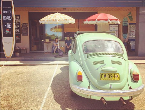 Single Fin Canteen And Goods - Travel Agents 0