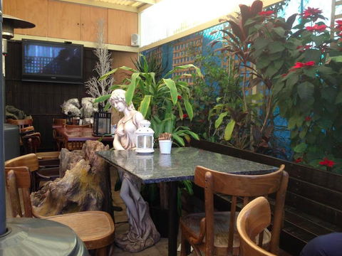 Flower Cafe Mattaniah - Cruises Travel 0
