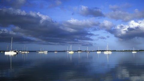 Gove  Boat Club - Travel Agents 1