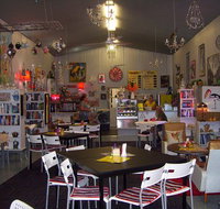 Noelene's Book Cafe - Tourism Guide