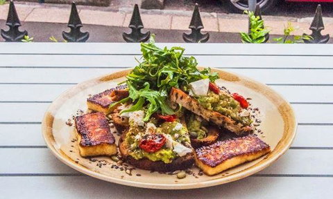 Redgum Chinese Restaurant - Tourism Guide 6