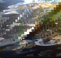 Barefoot Art Food Wine - Travel Agents