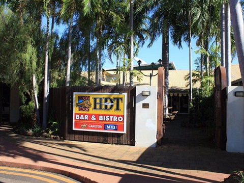 Humpty Doo Tavern - Travel Agents 0