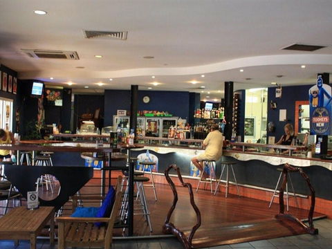 Humpty Doo Tavern - Travel Agents 1