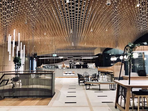 Beach House Bar & Grill - Brisbane CBD - Cruises Travel 0