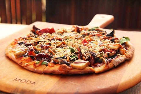 Parkwood International Bar And Bistro - Travel Search 0