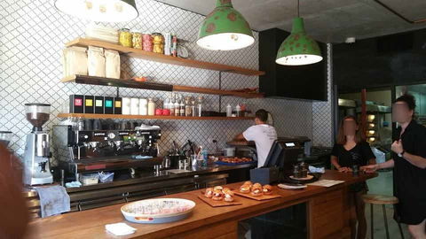 The Grumpy Baker - Vaucluse - Travel Agents 0