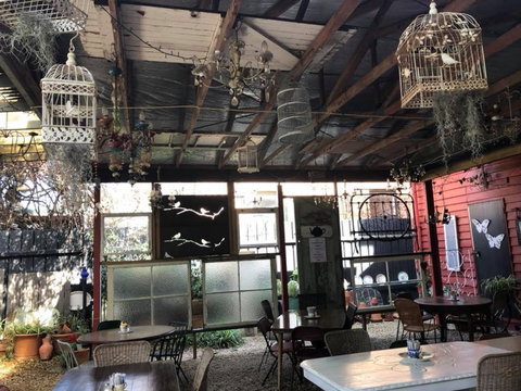 Vintage On Melbourne - Travel Agents 1