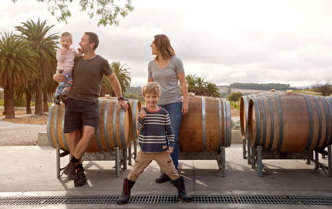 Izway Wines - Travel Agents 2