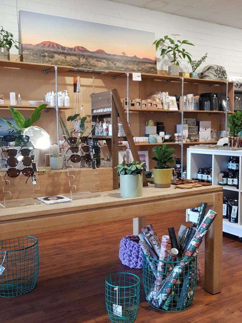 Merchant And Maker - Travel Agents 0