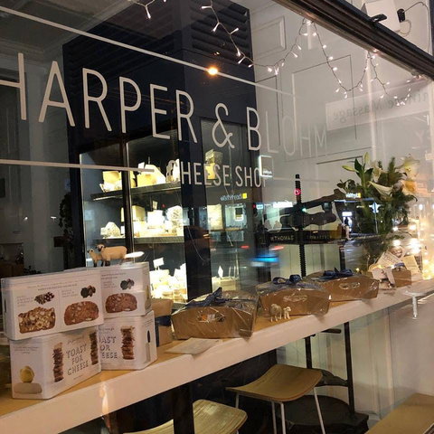 Harper & Blohm - Travel Agents 0