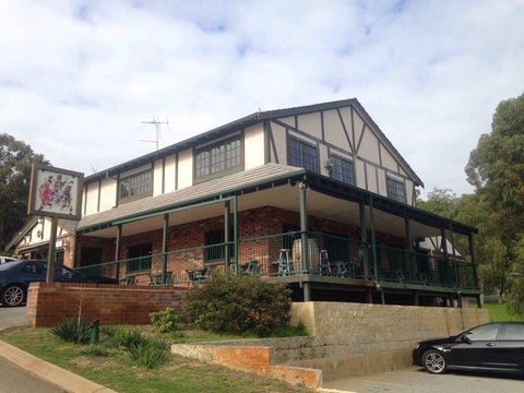 Luong's Gourmet - Travel Agents 0