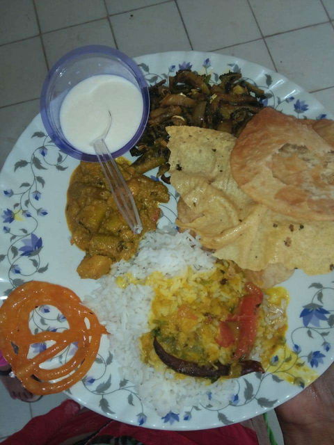 Serge's Cafe - Tourism Guide 0