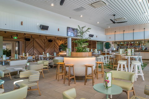 Narellan Hotel - Tourism Guide 1