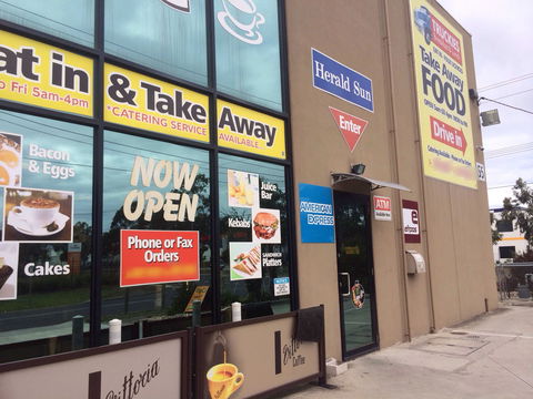 Truckies Breakfast & Lunch - Travel Agents 0