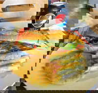 VN Wrap 'n' Roll - Sunshine North - Travel Search