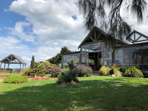 Phillip Island Winery - Travel Search 2