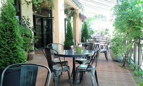 The Kingston Hotel - Tourism Guide 0