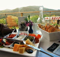 Hartzview Vineyard Cafe - Cruises Travel
