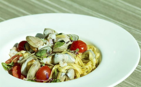 Cucina Locale Revolving Restaurant - Travel Agents 13