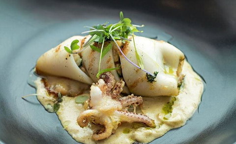 Cucina Locale Revolving Restaurant - Travel Agents 4