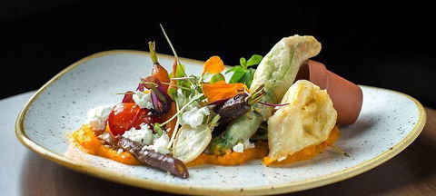 Six Acres - Travel Search 1