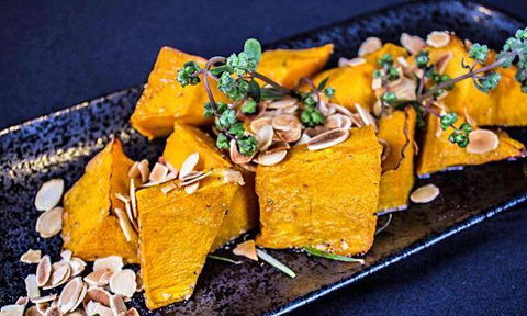 Six Acres - Travel Search 6