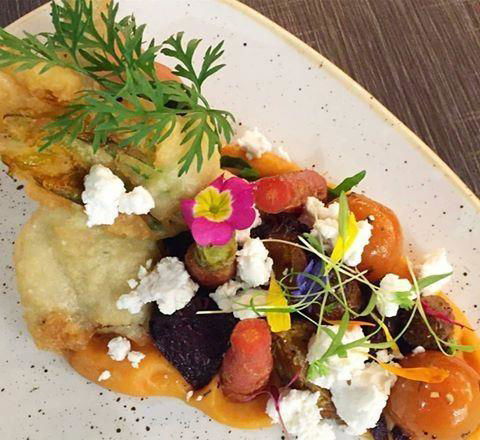 Six Acres - Travel Search 7