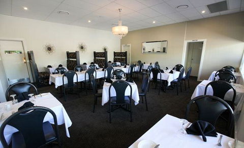 Tilly's Restaurant & Bar - Cruises Travel 5