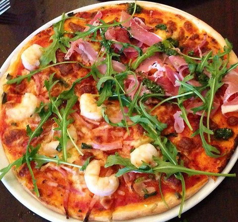 Grotto On Edward - Travel Agents 6