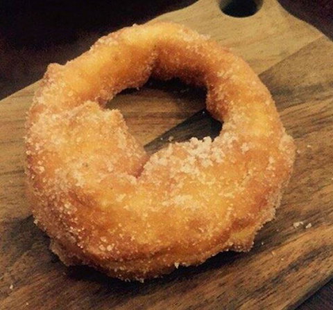 Grotto On Edward - Travel Agents 7