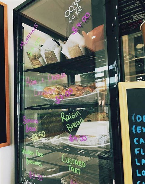 Mama Rosy's - Tourism Guide 7