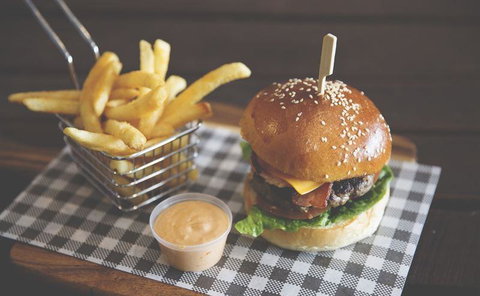 Witches In Britches - Travel Agents 0