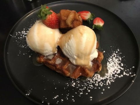 Sweet Retreat Cafe - Cruises Travel 0