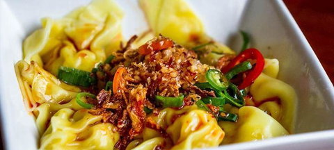 Sparrow & Finch - Travel Agents 3